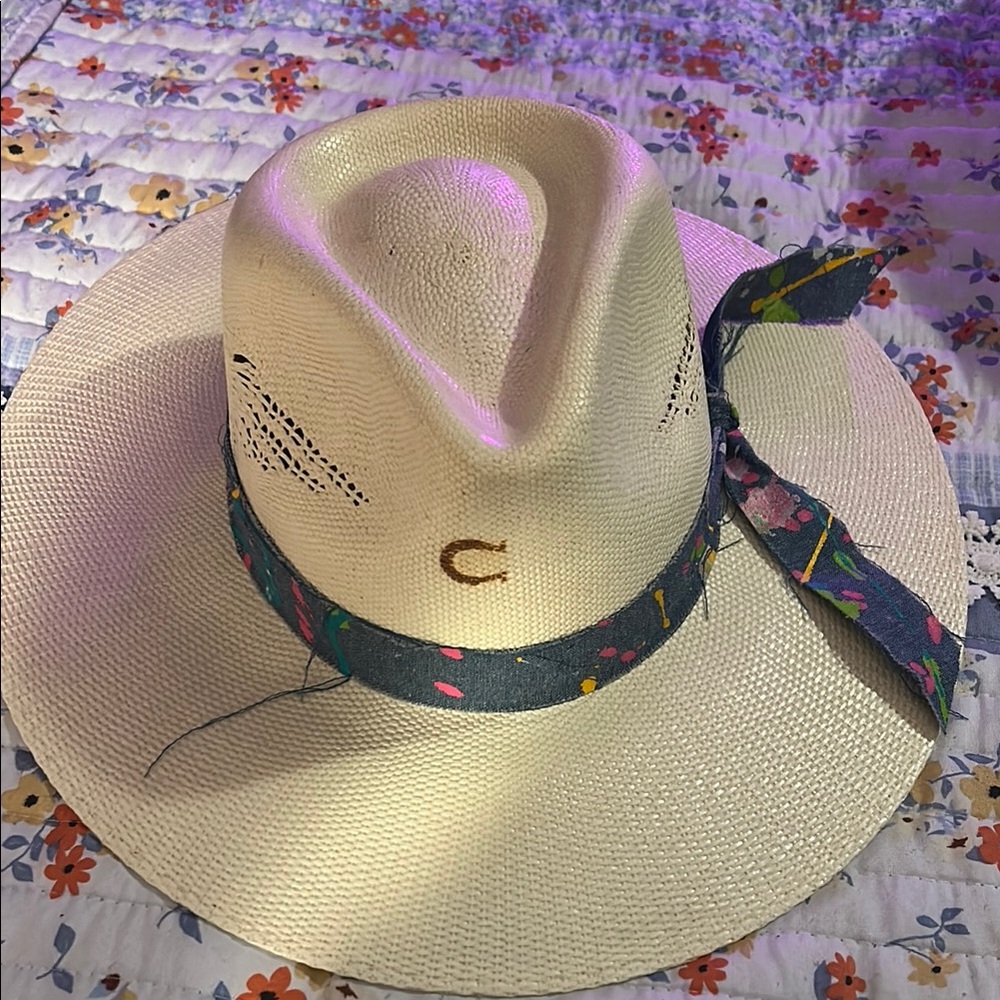 Elegant Cream Hat with Colorful Band